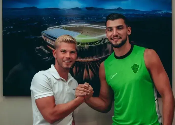 رسمی: مهاجم جنجالی از والنسیا رفت