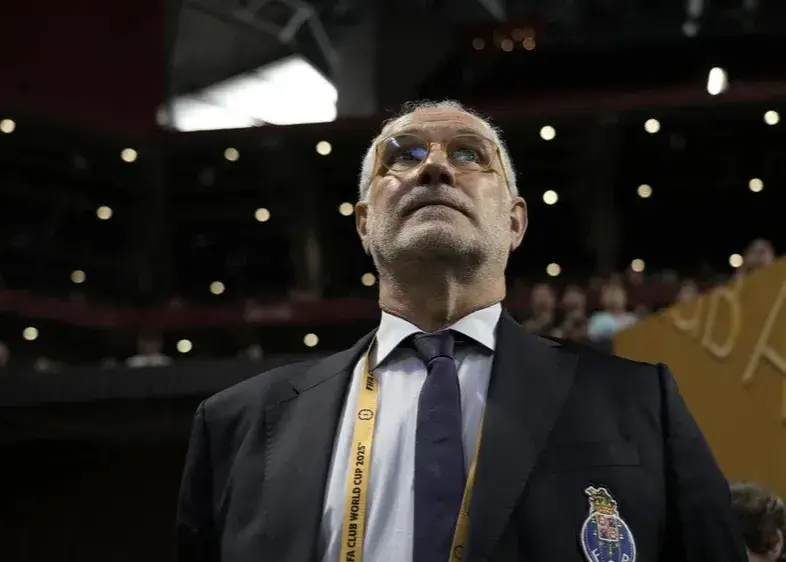 رسمی: پورتو جدایی اسطوره بارسا را اعلام کرد