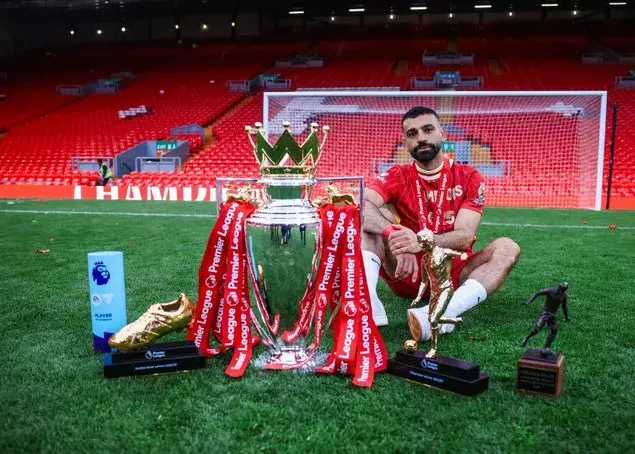 رقابت تاریخی لیورپول-نیوکسل برای او مهم نیست/ دلخوری یونایتدها از کاسمیرو: توپ طلا برای صلاح؟