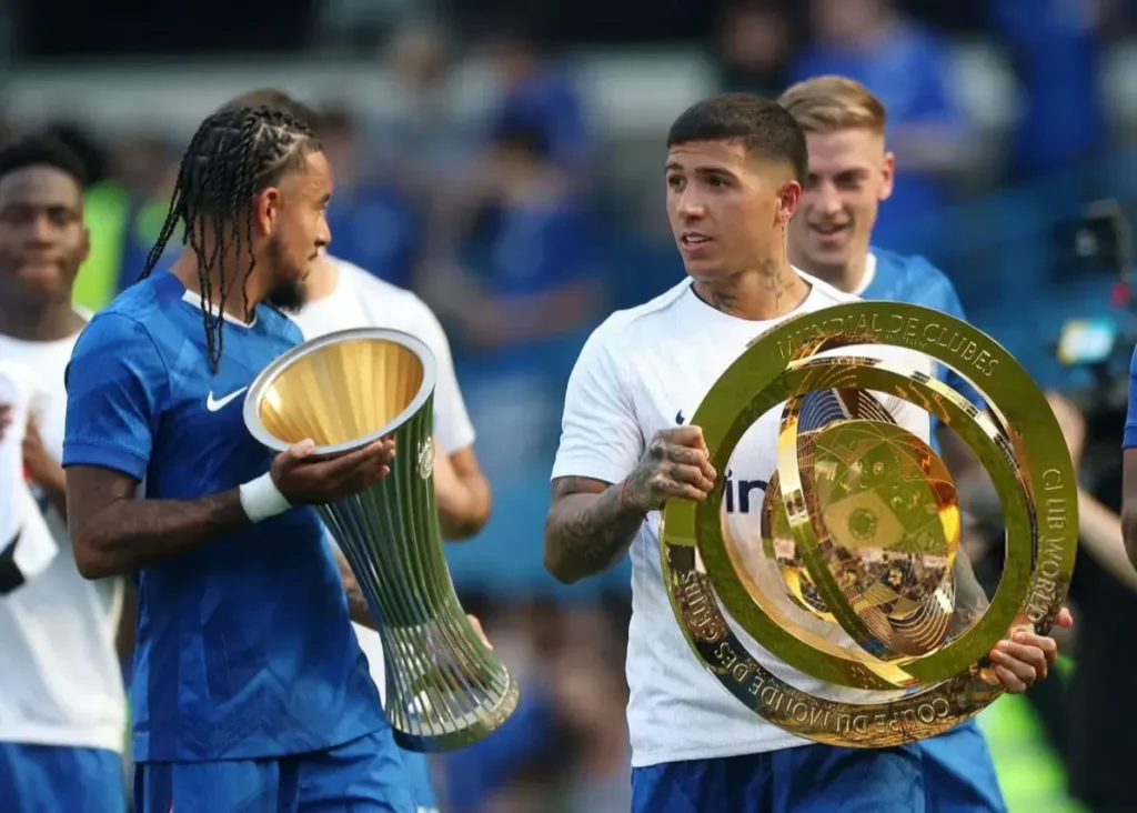 ستاره آرژانتینی چلسی هدف گرفته شد/ پاری‌سن‌ژرمن و یک ضربه دیگر به بازار نقل‌وانتقالات؟