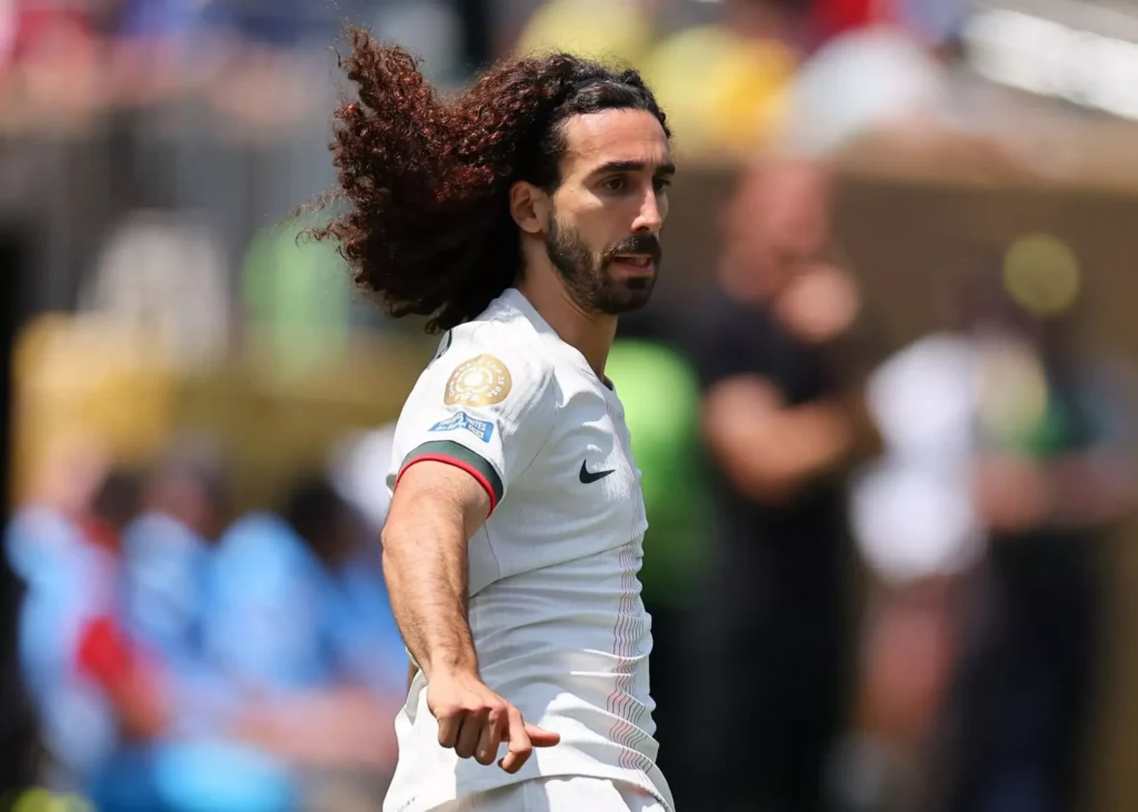 ستاره چلسی تایید کرد: بله، تمدید کردم