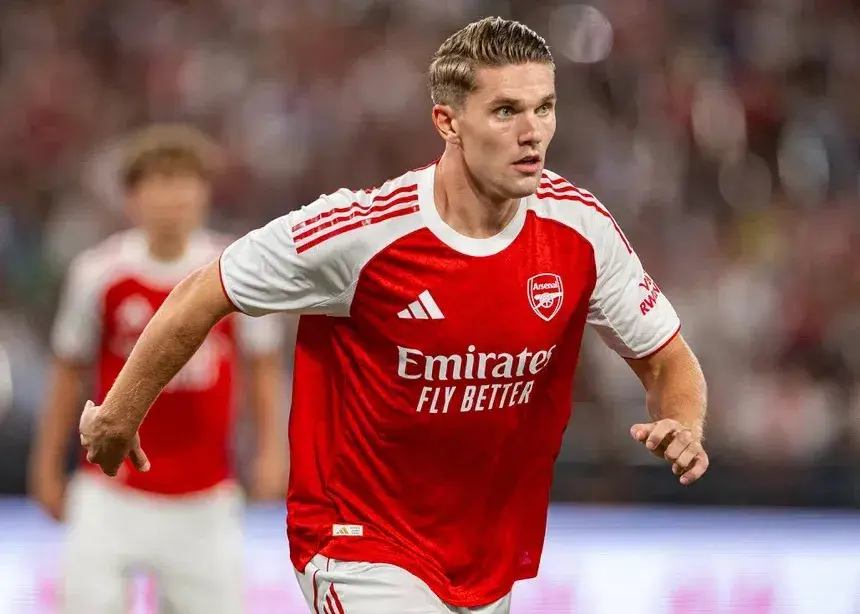 فقط به تیم‌های ضعیف گل می‌زند/ اولین حملات به ستاره گران‌قیمت آرسنال