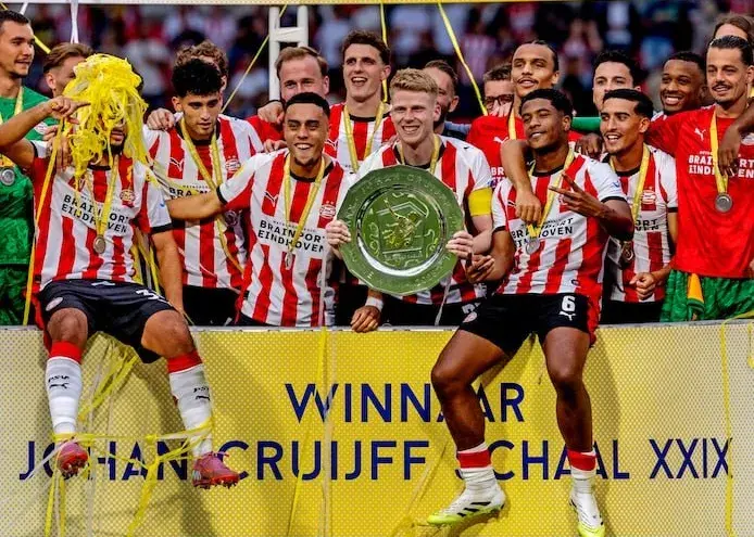 قهرمانی با درخشش سرجینیو دِست/ سوپرجام دراماتیک هلند: دوگانه آیندهوون