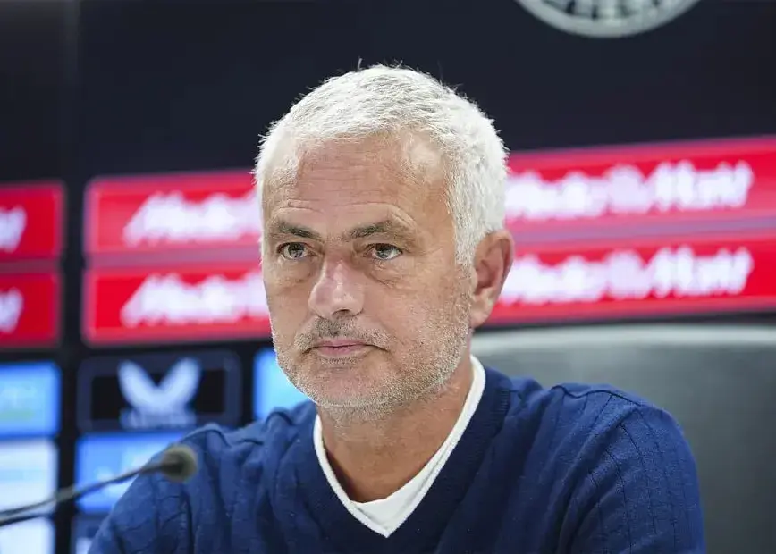 نمی‌خواهم بگویم آنها مدعی هستند/ مورینیو: بنفیکا در حد لیگ قهرمانان است، ما نه!