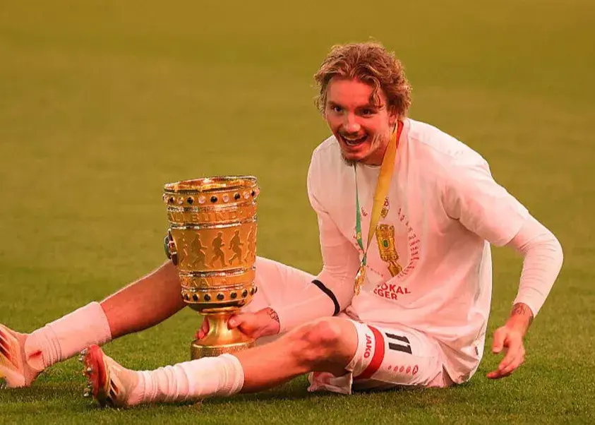 وولتماده از اشتوتگارت عصبانی است/ خشم پدیده آلمان: بگذارید به بایرن بروم، با من بازی نکنید