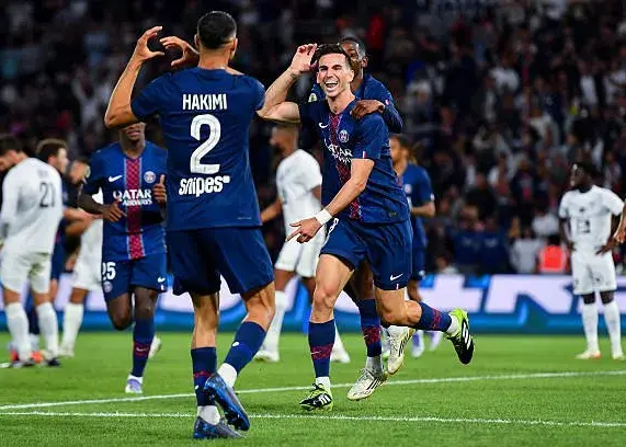 پاریسی‌ها با دو برد خفیف صدرنشین شدند/ پی‌اس‌جی 1-0 آنژه: مدل جدید تیم انریکه، برد حداقلی