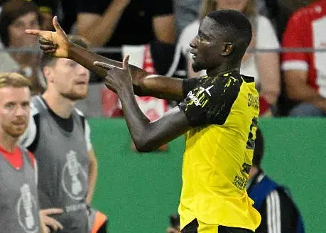 پیروزی زردها به لطف درخشش کوبل و جادوی گیراسی/ زنگ خطر برای دورتموند: تقلا برای یک برد در جام حذفی