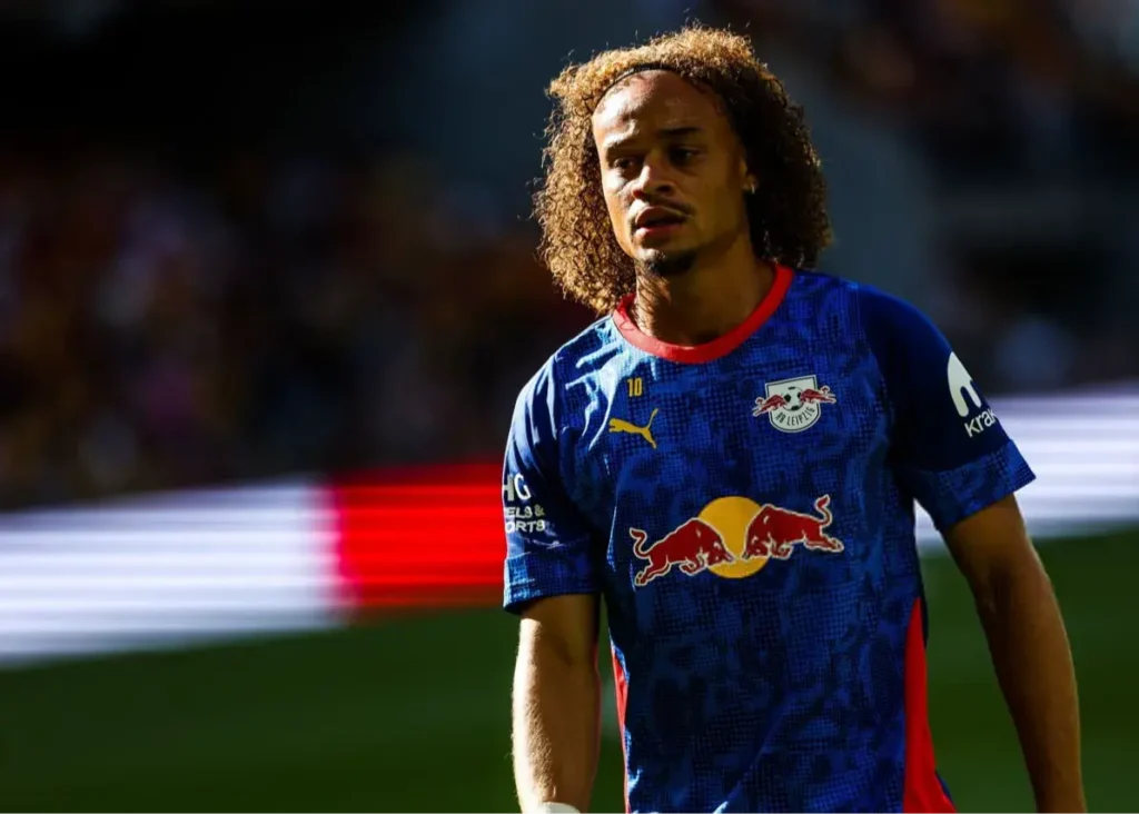 ژاوی سیمونز به زودی در استمفوردبریج/ چلسی، برنده نبرد بر سر جواهر هلندی بوندس‌لیگا