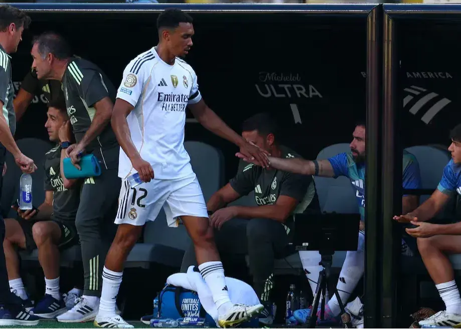 کارواخال پا پس نمی‌کشد/ نبرد با هیولا: آرنولد خطر را حس کرد