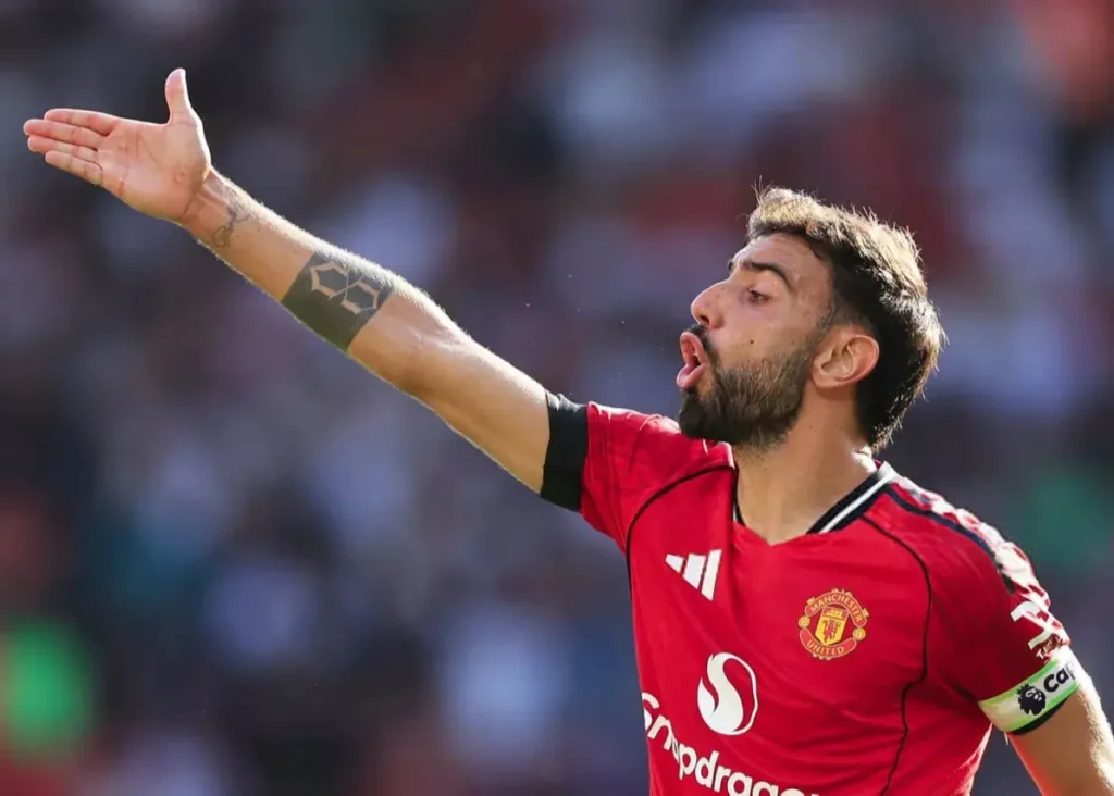 کاپیتان یونایتد هم از داور شاکی است/ آرسنالی‌ها مزاحم گلر ما شدند ولی انگار نه انگار!‏