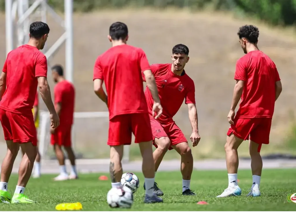 گزینه جدید پرسپولیس برای پست دفاع راست