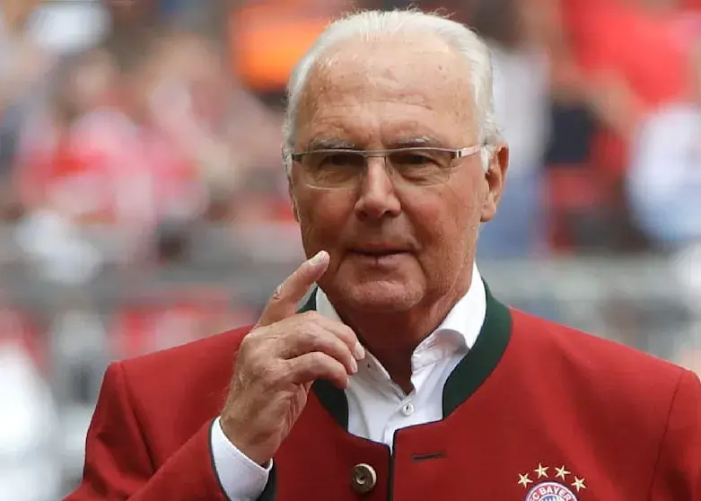 عکسی از آرامگاه قیصر: در آرامش بخواب فرانتس