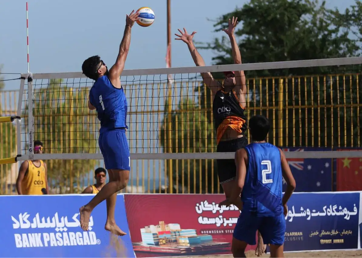 استقلال در والیبال جام گرفت