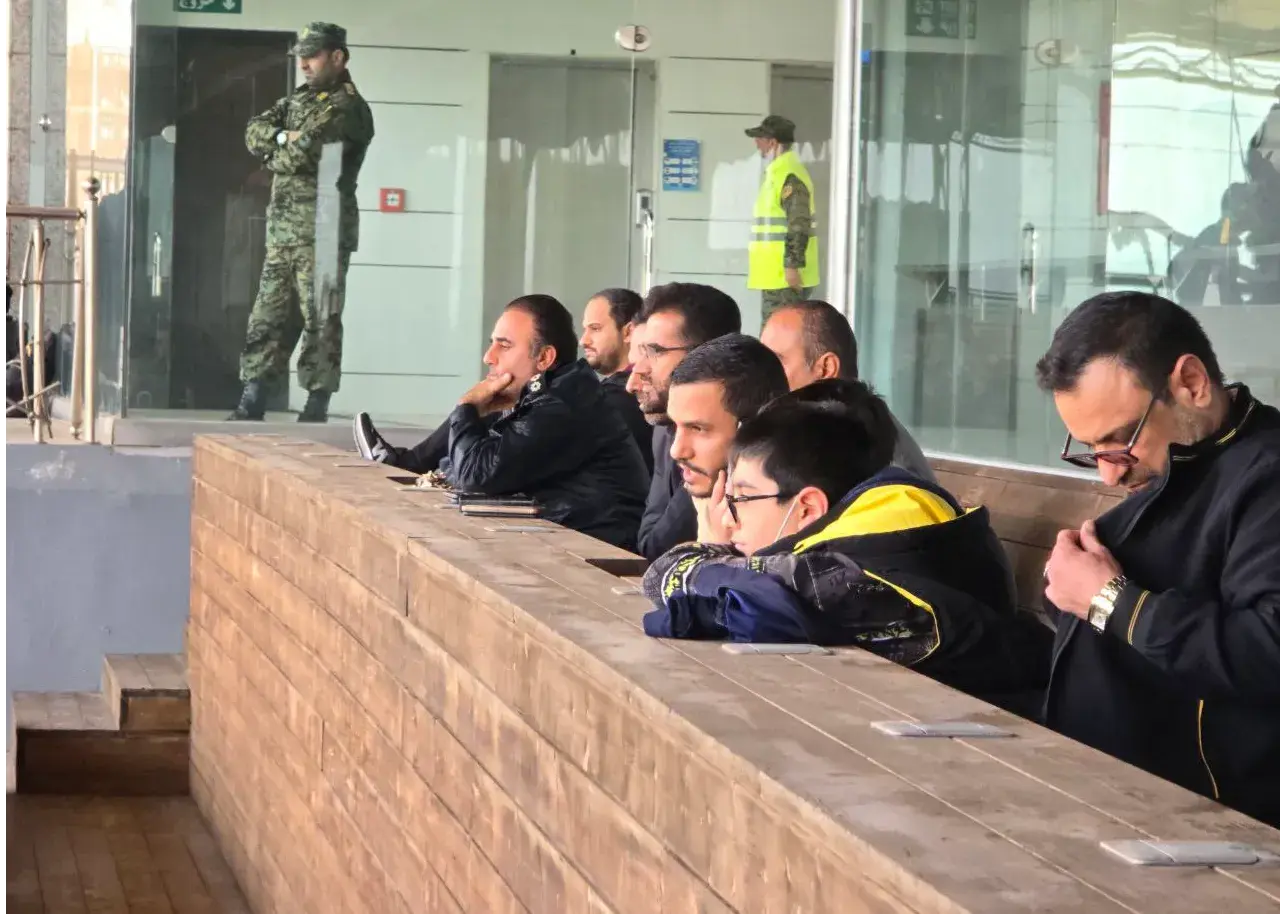 فولاد – پرسپولیس بدون تماشاگر نیست! (عکس)