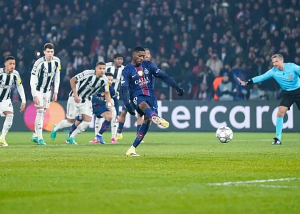 پنالتی مهم از دست رفت/ خراب‌کاری جدید برنده توپ طلا! (عکس)