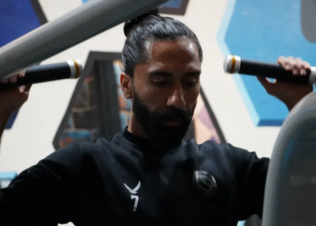 انگیزه ویژه هافبک پیکانی‌ها برای نبرد یکشنبه/ فرشید برای تقابل با استقلال نقشه کشید