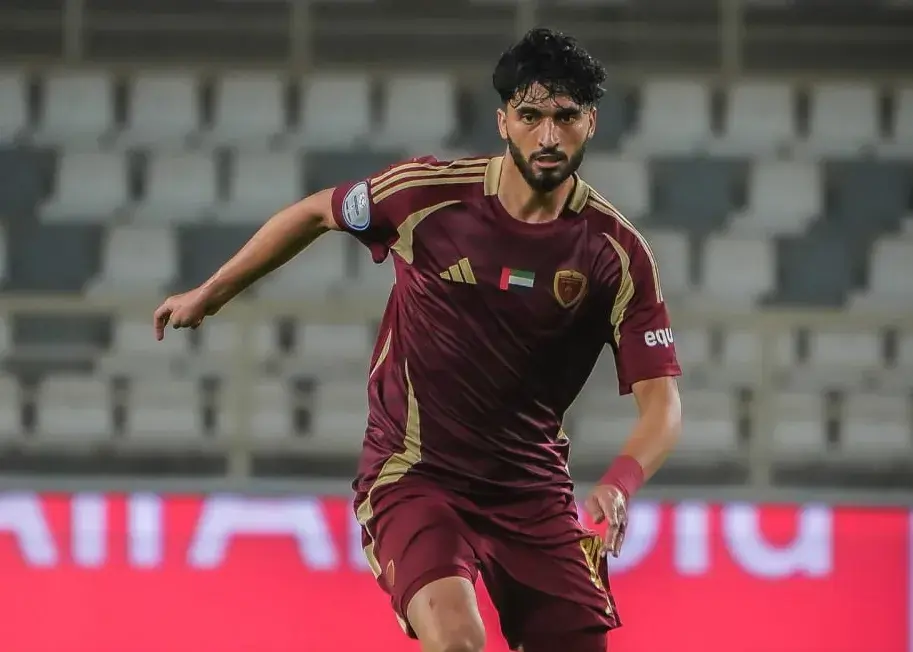 قربانی برای پیرلو ژست گرفت (عکس)