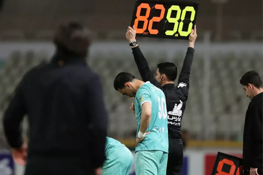 شماره 90 زودتر از آنچه فکر کنید، برگشت/ استارت گلزن 19 ساله برای جام جهانی(عکس)