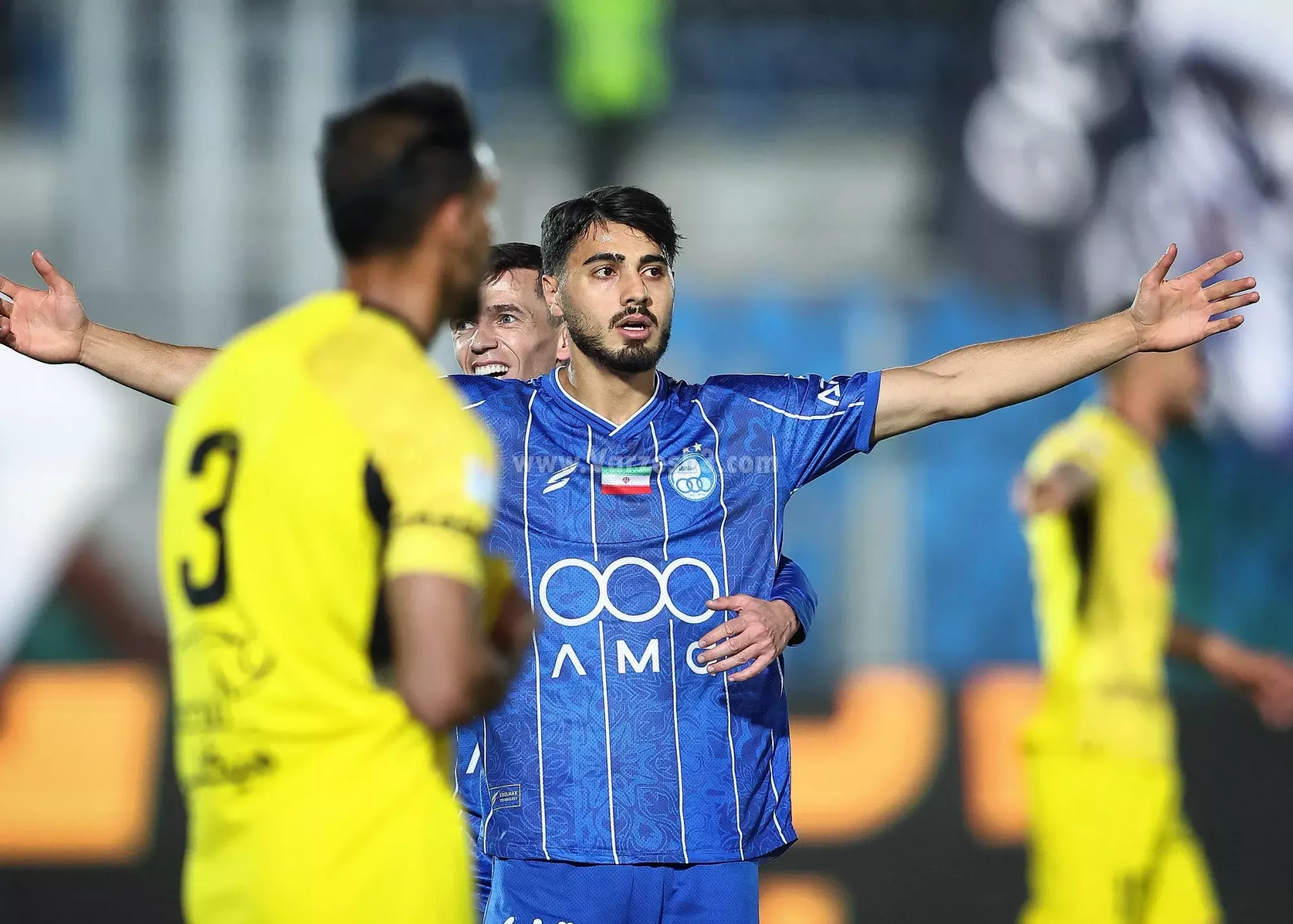 سحرخیزان راه دروازه تیم پیروز را از بر است