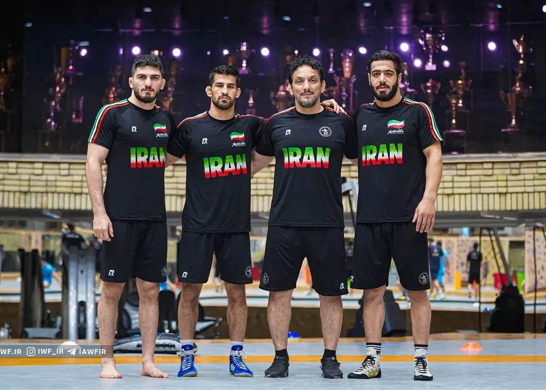 تیم چهار نفره کشتی آزاد راهی تیرانا شد(عکس)