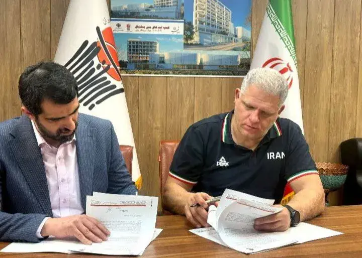 مونولوپولوس در ایران ماندگار شد/ رسمی: تمدید قرارداد سرمربی تیم ملی بسکتبال تا ۲۰۲۸