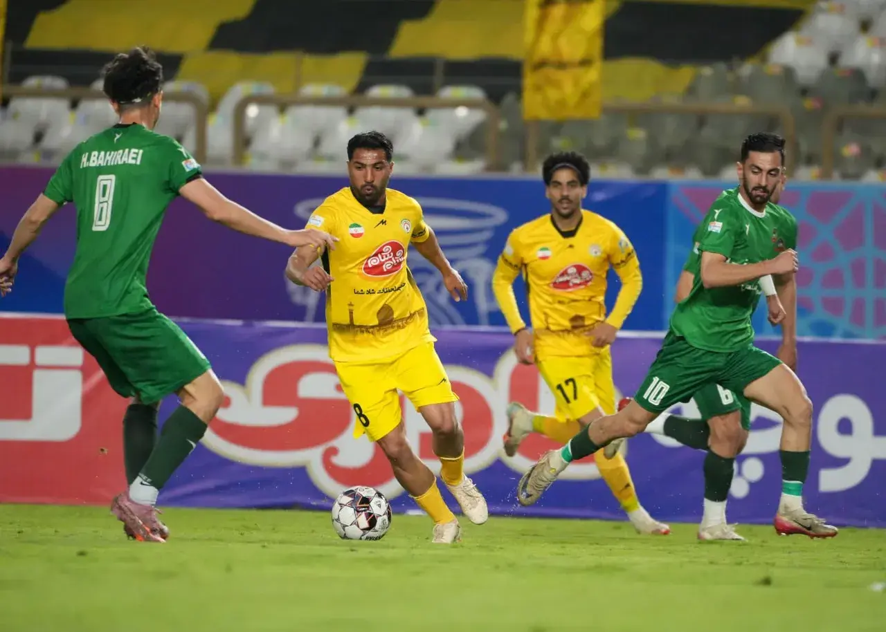 پشت پرده عصبانیت هافبک فجر/ فرشید به خاطر استقلال از کوره در رفت!