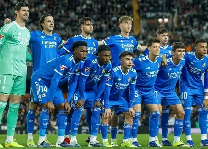 دیوار رئال با میانگین سنی باورنکردنی