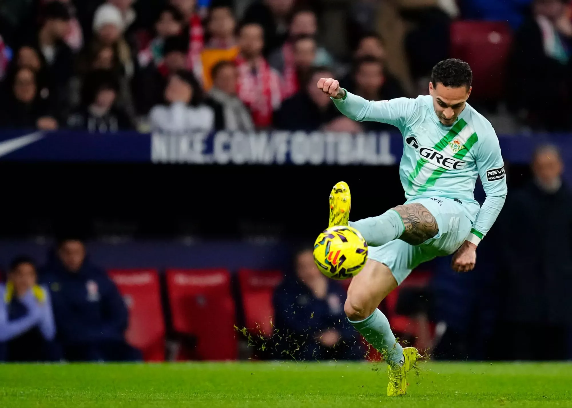 خوشحالی بعد از گل خاص آنتونی/ زجر دادن سیمئونه با کالما کالما در قلب مادرید!