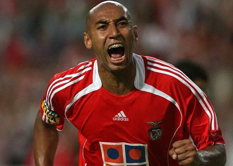 به اسطوره هم رحم نکردند/ دیگر حق نداری پایت را در ورزشگاه بنفیکا بگذاری!