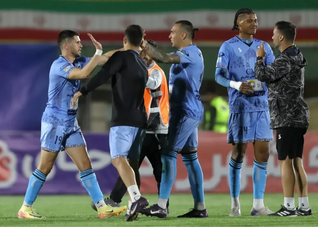 چادرملو و تبحر در جذب بازیکن از آمریکای جنوبی/ کم‌هزینه ولی موثرترین خارجی‌های لیگ ایران