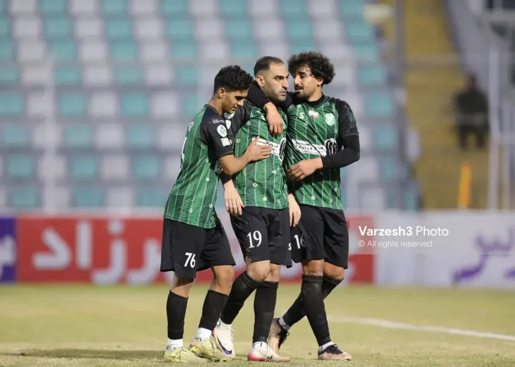 هافبک خیبر و یک گل تا علی علیپور!