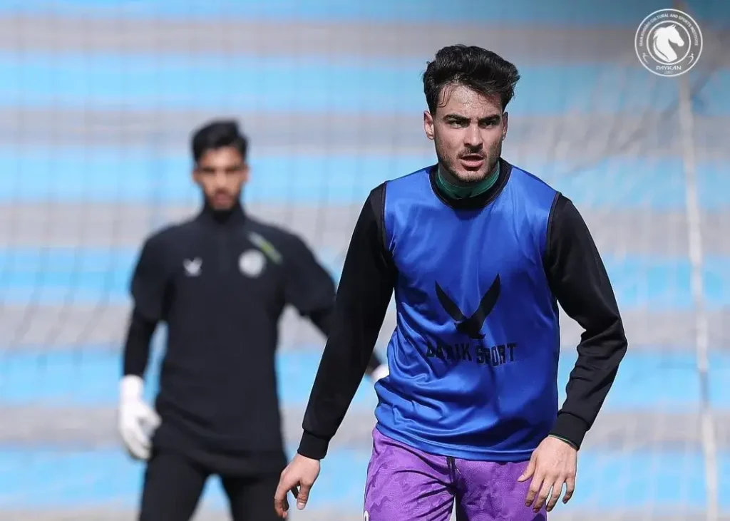 قلعه‌نویی ، کسری طاهری را برای جام جهانی می‌خواهد/ پدیده گلزن لیگ، از فیزیوتراپی به جام جهانی!