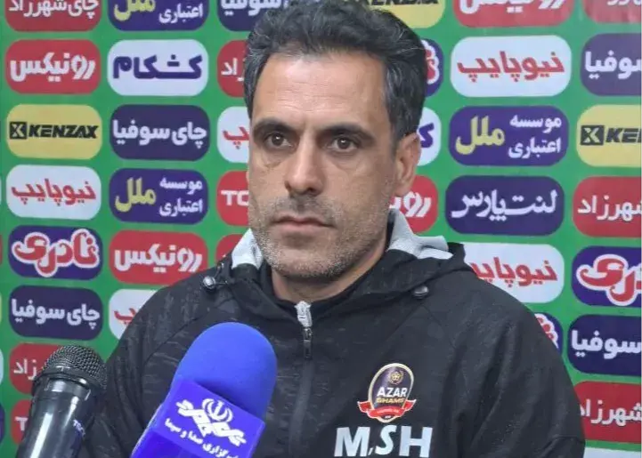 دو‌ پنالتی واضح ما گرفته نشد / مربی شمس‌آذر: کفش و جوراب بازیکن ما پاره شد!
