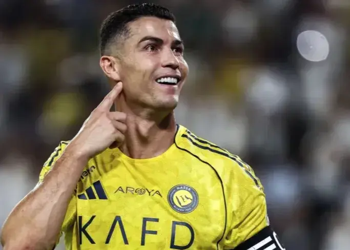 من هنوز اینجا هستم/ طغیان رونالدو در متفاوت‌ترین تولد عمرش