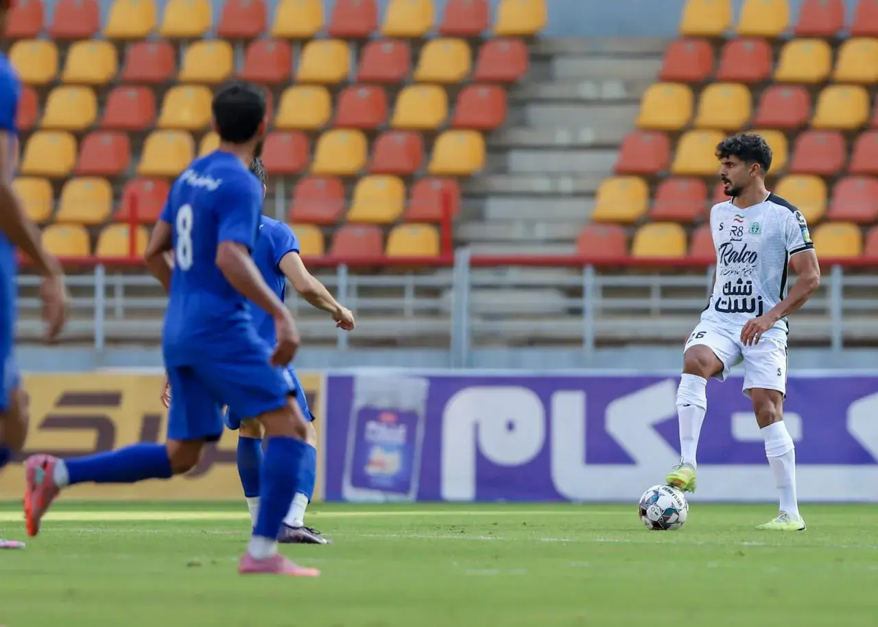 بهروز با صورت زخمی دور از زمین (عکس)