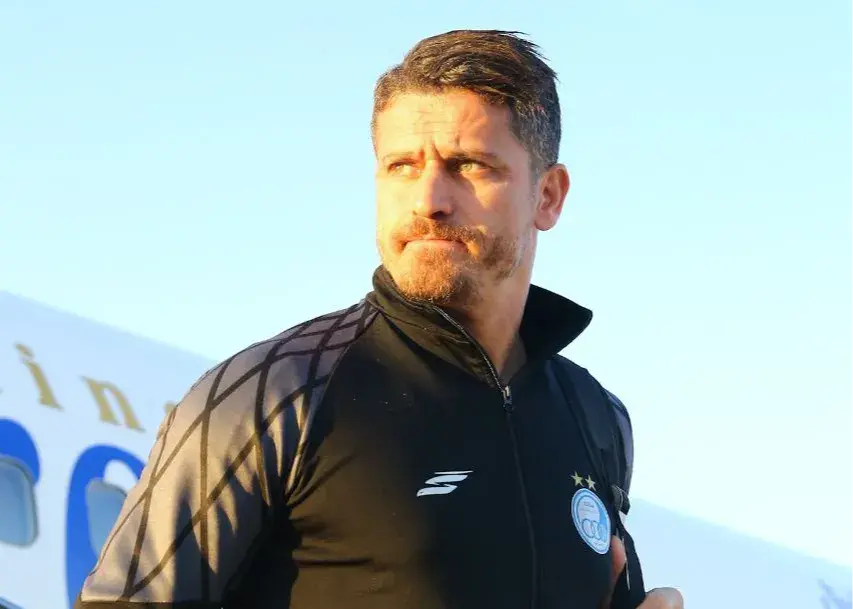 پایان همکاری کاپیتان سابق آبی‌ها/ اختصاصی: وریا در فرودگاه خداحافظی کرد و رفت