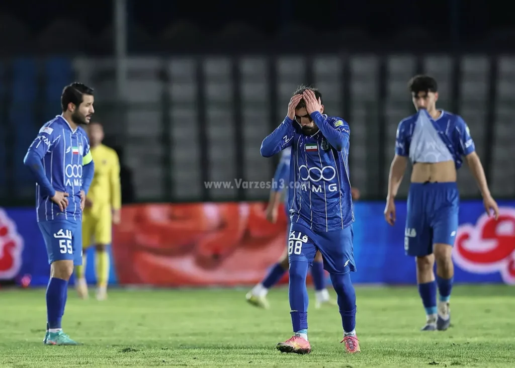 سه گل برای شاگردان ساپینتو کم بود/ استقلال، سه گل و فرصت بزرگی که از دست داد