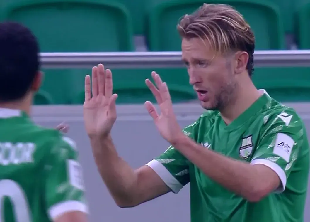 ضد حمله سریع و ضربه نهایی ولپ:/ شوک به محرم و سپاهان مثل برق و باد!