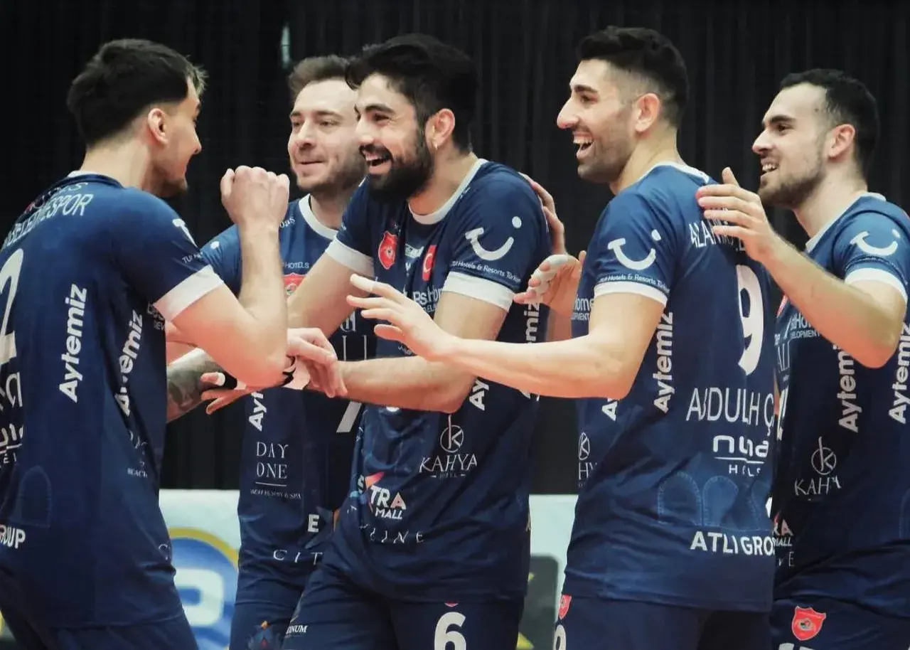 توفان بردیا جلوی چشم رقیبش در تیم ملی