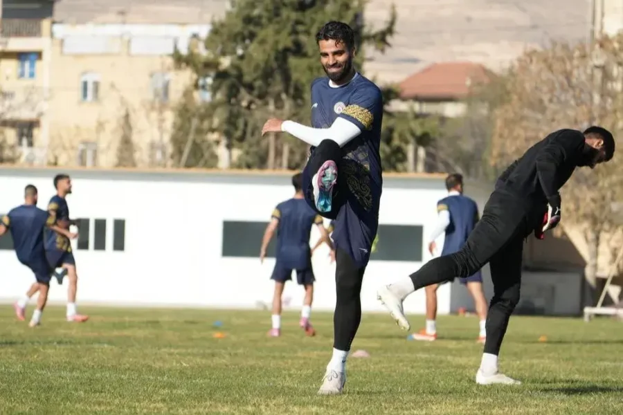 کامل‌ترین فجر در اختیار پیروز/ مدافع سابق استقلال آماده بازگشت به میادین (عکس)