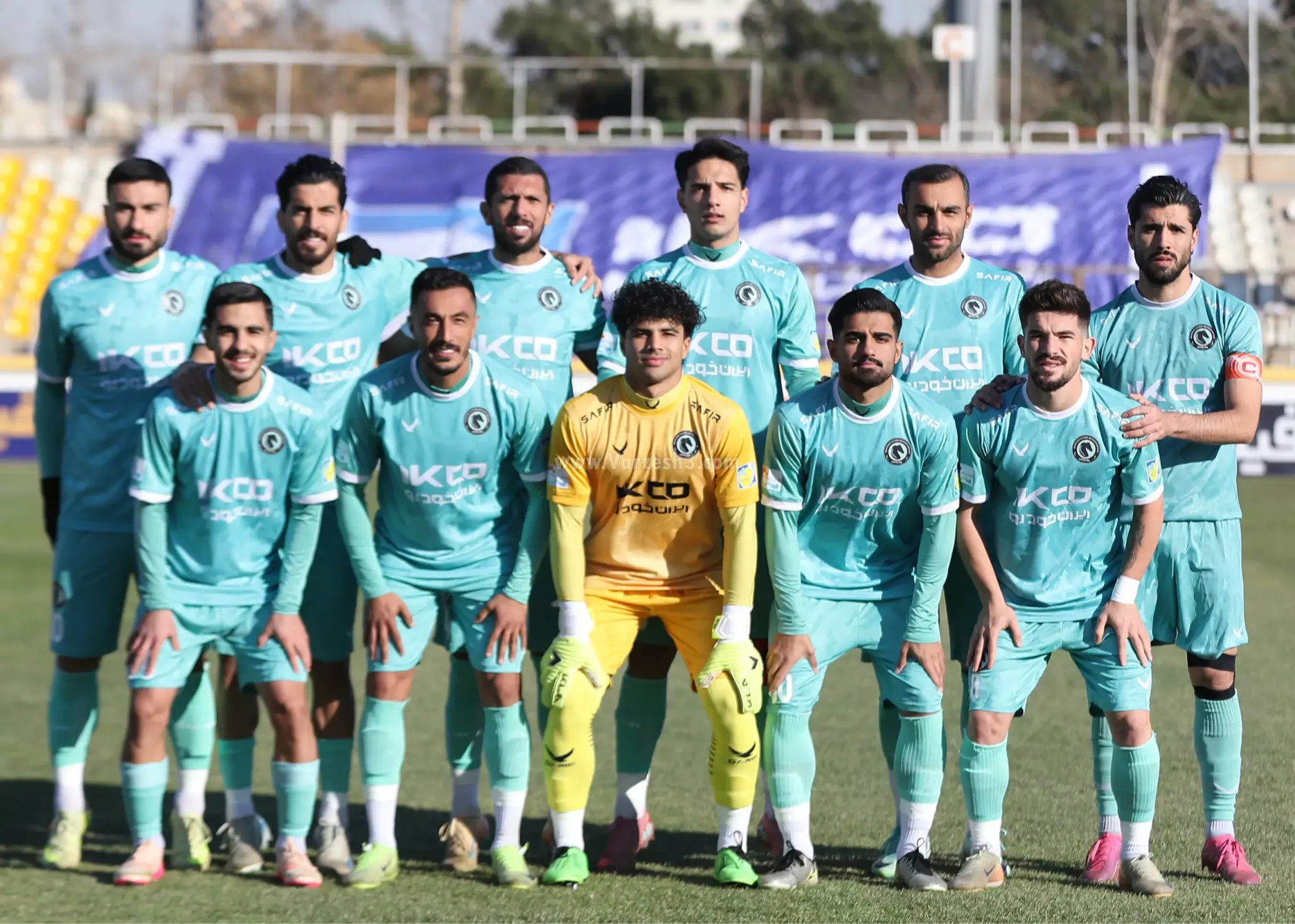 ترکیب پیکان برابر استقلال با سه تغییر