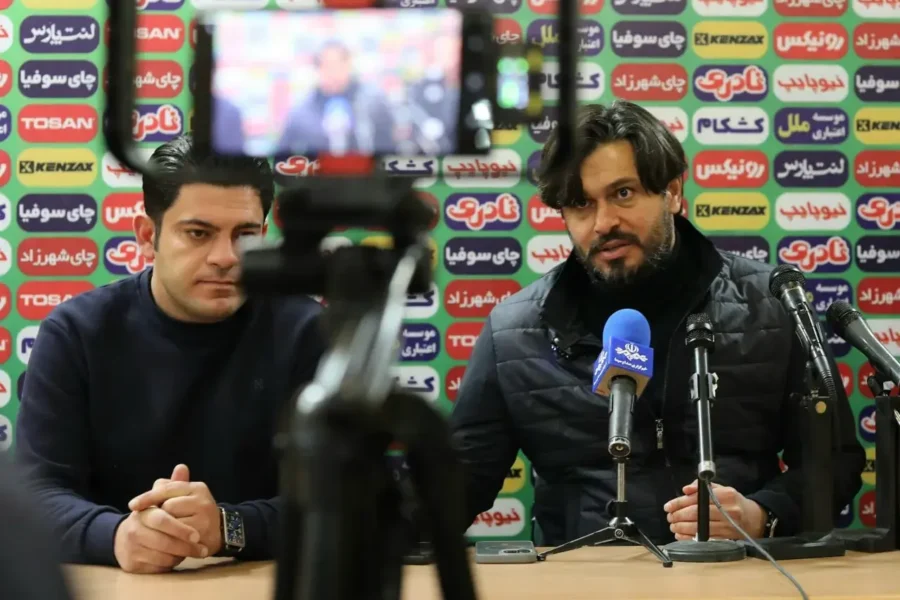 این جیغ و داد نیست، تذکر نکات تاکتیکی است / دقیقی و پاسخ تند به نویدکیا: به من بی‌احترامی کردی!