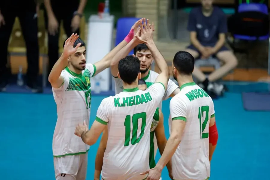 مدعی قهرمانی به یک باره از هم پاشید