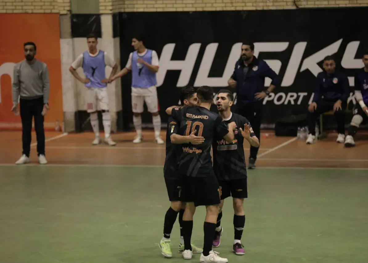 غولکش، ناکام در توقف صدرنشین؛/ نتایج هفته ۲۴ لیگ برتر: گذر صدرنشین از پیچ مرگ