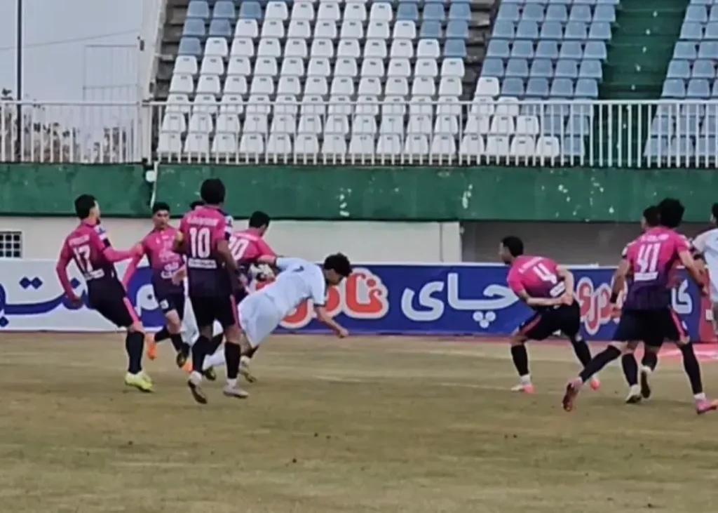 ذوب آهن: پنالتی ما در اراک سوخت