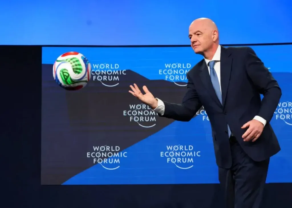 جنجال بزرگ در آستانه جام جهانی/ فیفا به دزدی متهم شد: 9 هزار دلار به سرقت رفت!