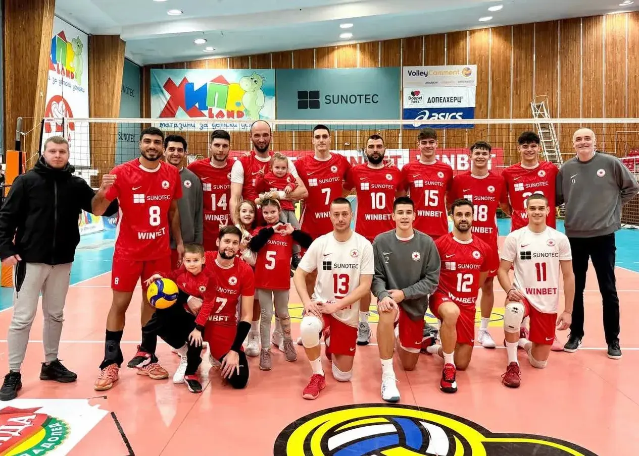 پایتخت بلغارستان به رنگ قرمز و به کام لژیونر ایرانی