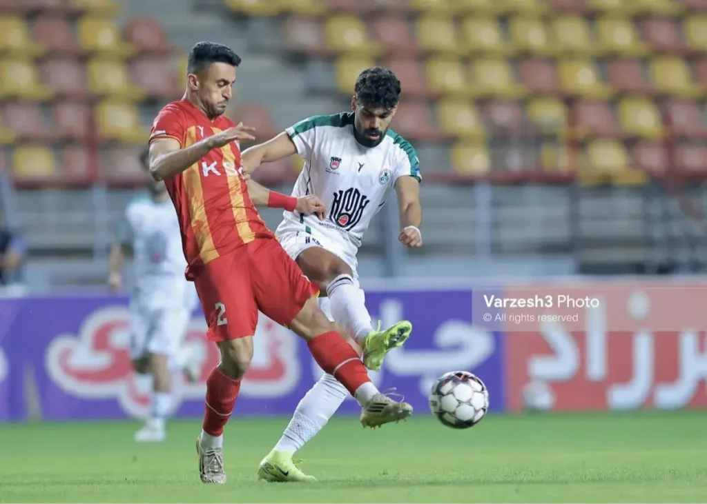 کمر درد و شاید اولین غیبت فصل؛/ ضربه شدید تابلوهای تبلیغاتی به چپ‌پای قرمزها!