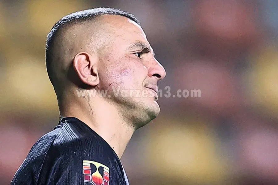 سر برای نجات دروازه و سه امتیاز؛/ اخراج و تغییر چهره حامد لک برای برد! (عکس)