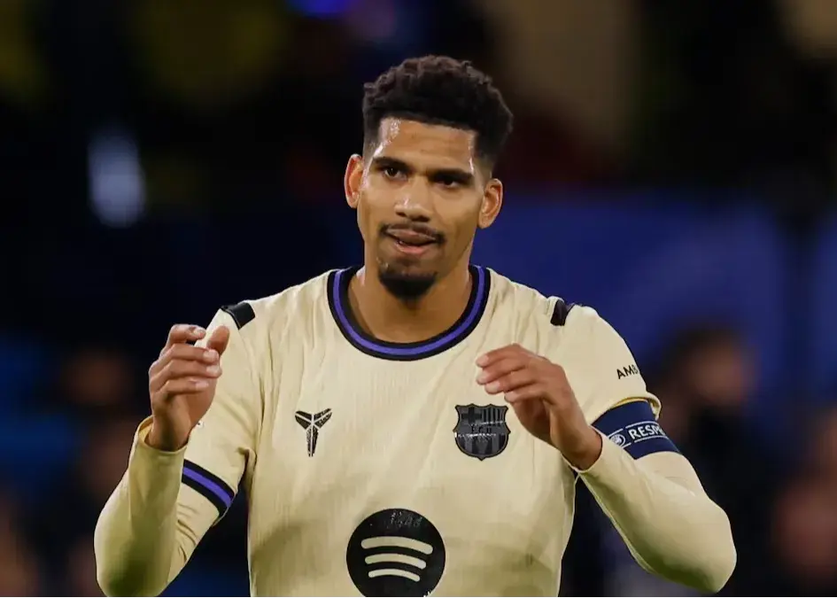 آرائوخو رختکن اتلتیکو را به آتش کشید